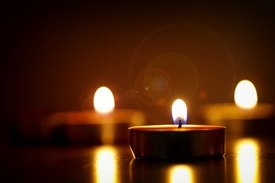 https://www.luckyclovertrading.com/images/close-up-photography-of-lighted-candles-722653.jpg